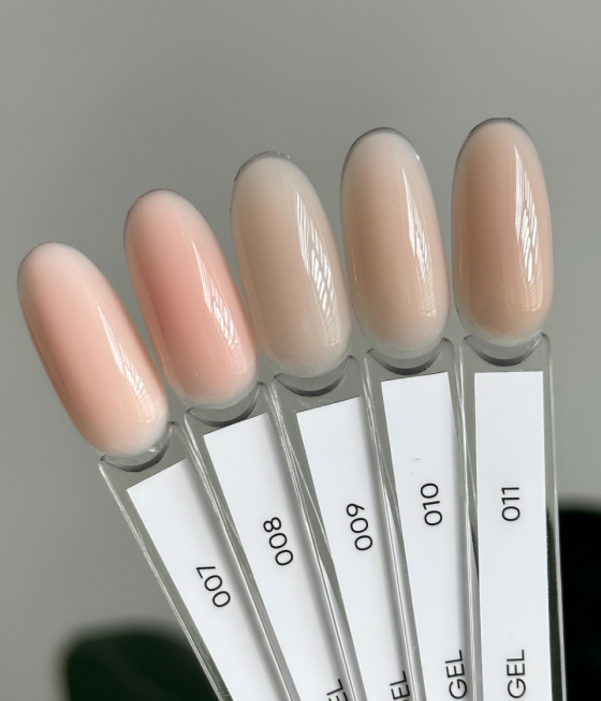 Гел за изграждане DARK ICONIC 09 30 мл