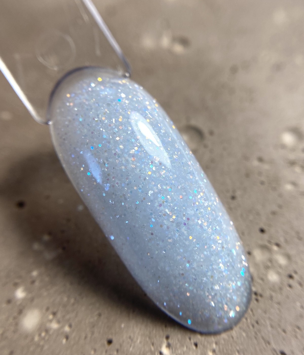 Цветна основа с частици Pro Base Shine №01 15 мл