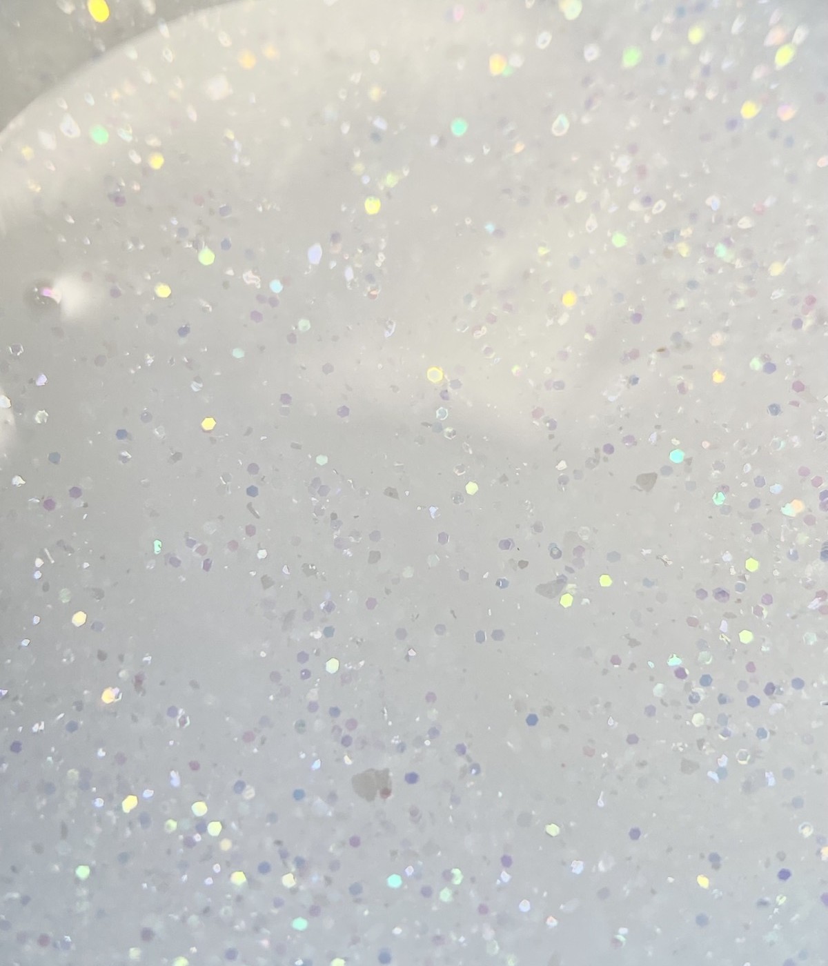Цветна основа с частици Pro Base Shine №02 15 мл